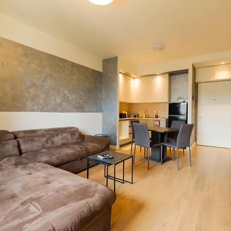 Apartment Waterfront - Art *
