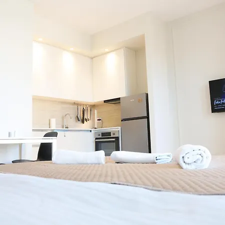 Waterfront - Art Apartment Belgrade